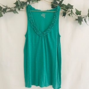 Emerald green ruffle tank top!